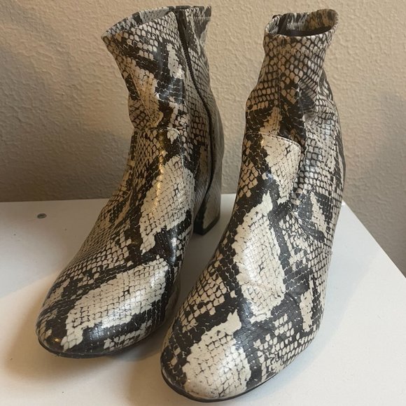 Snake Snik Booties - Picture 3 of 3